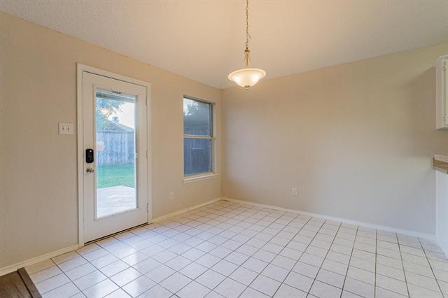 Building Photo - 3307 Syracuse Dr