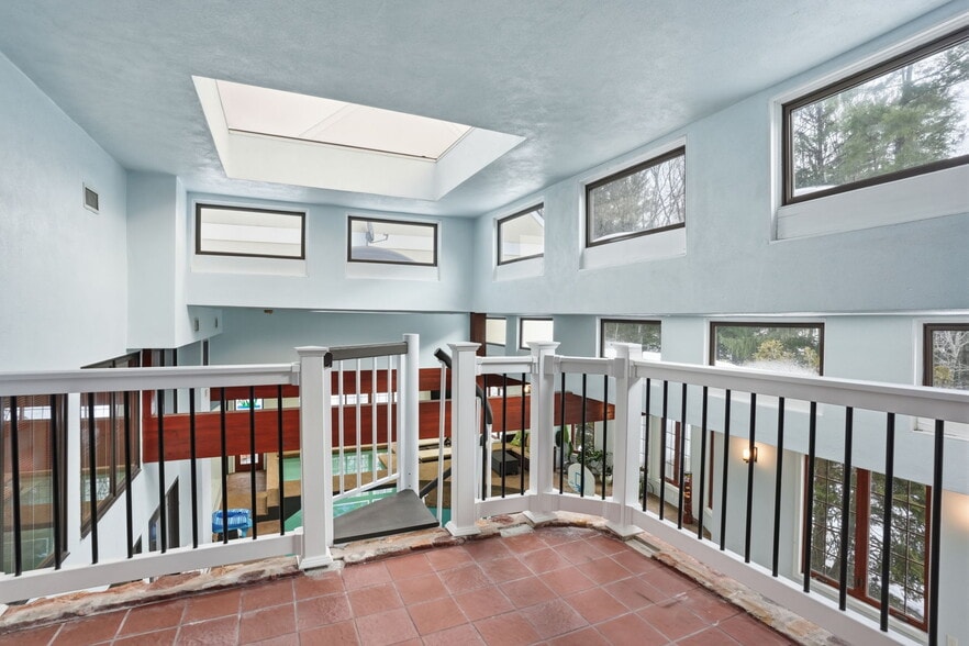 Building Photo - 244 Mathers Rd