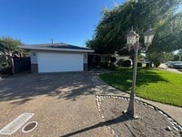 Building Photo - 100 S Allen Dr
