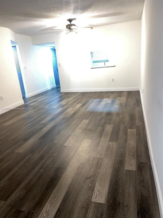 Building Photo - 1830 SW 81st Ave