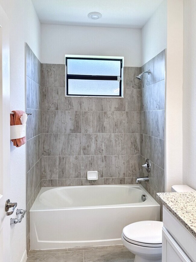 Building Photo - 11305 Shady Blossom Dr