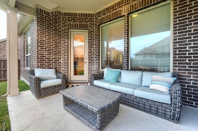 Building Photo - 949 Byron St