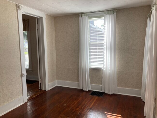 Bedroom - 317 Eagle St