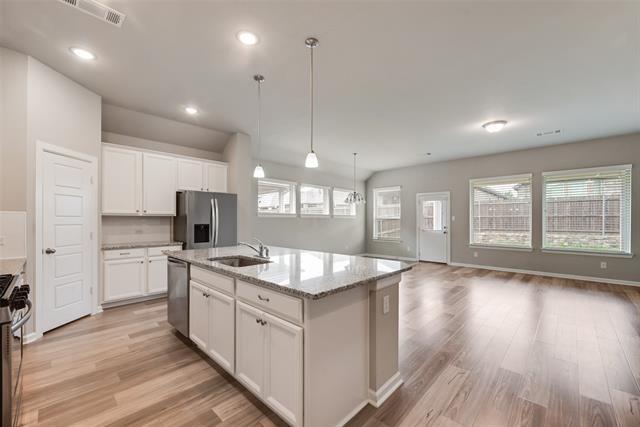 Building Photo - 1568 Cedar Crest Dr