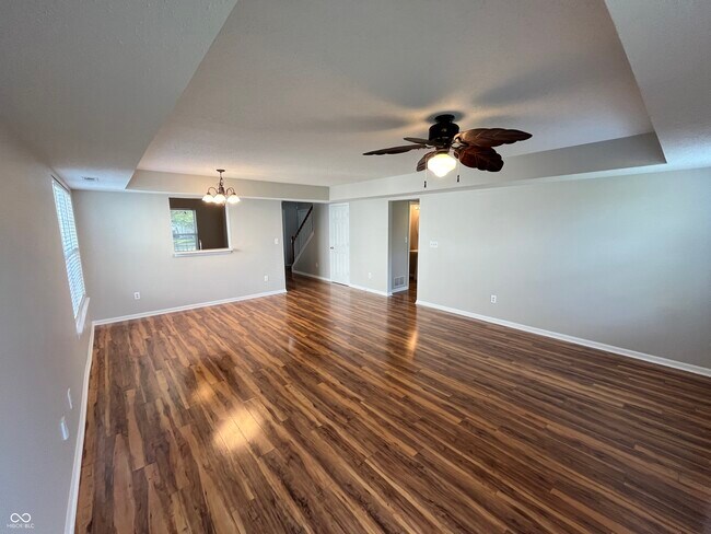 Building Photo - 10896 Riverwood Blvd