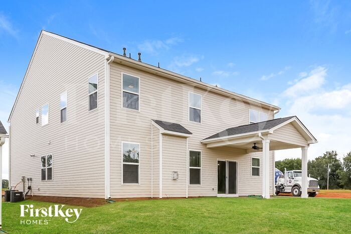 Building Photo - 510 Hillpark Ln