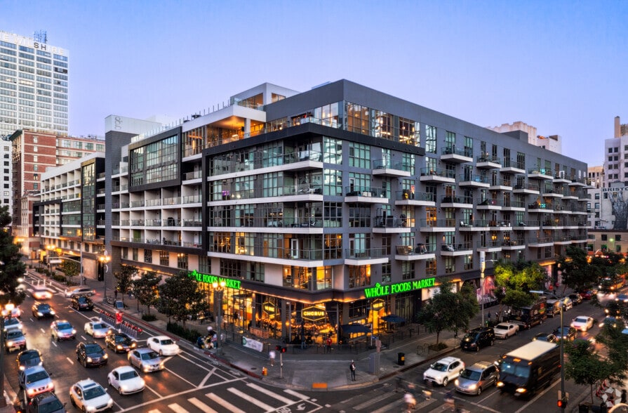 Eighth & Grand 770 S Grand Ave Los Angeles CA 90014 Apartment Finder