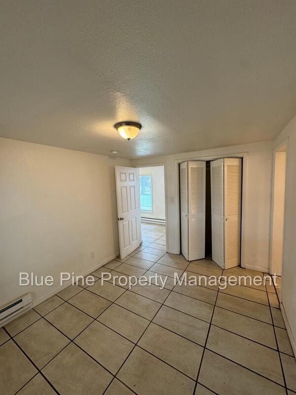 Building Photo - 3551 Jason Ave