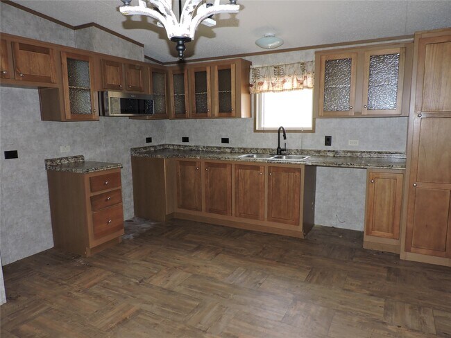 Building Photo - 4110 Jeanette Ln