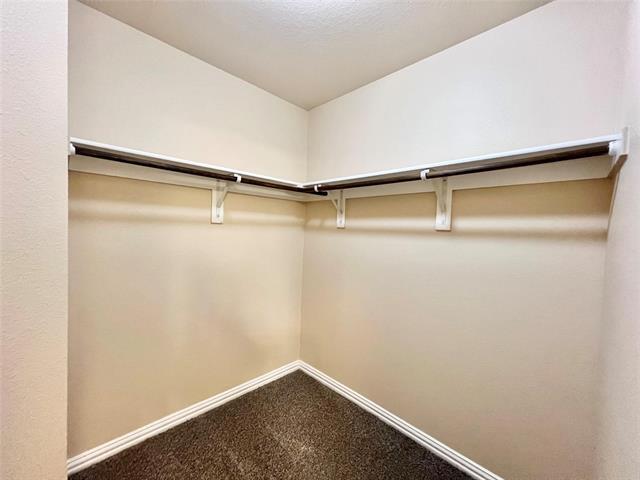 Building Photo - 705 River Garden Dr