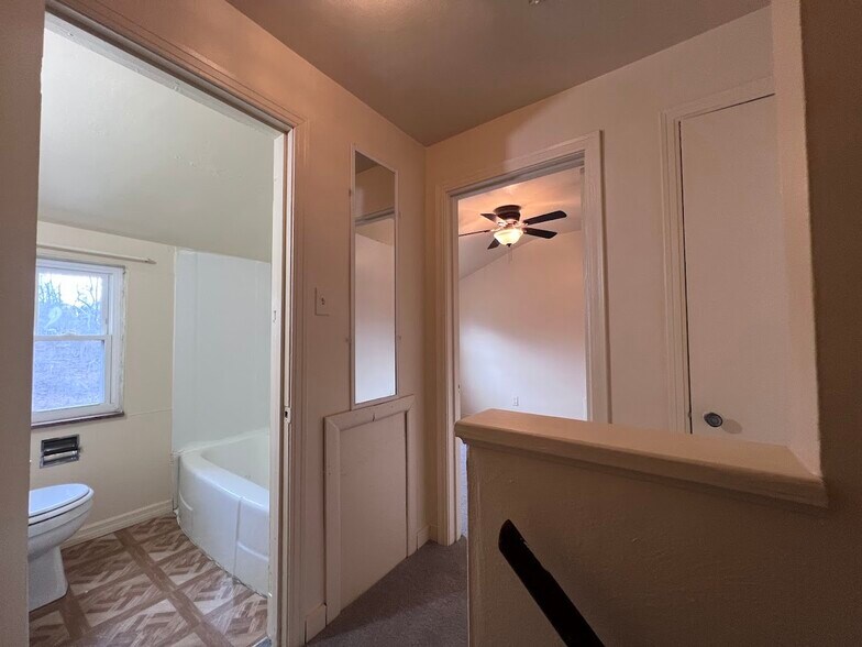 Building Photo - 320 San Juan Dr