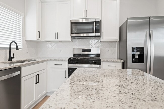 Building Photo - 21535 Bluebonnet Bay Dr