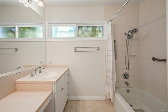 Building Photo - 8313 Hillary Dr