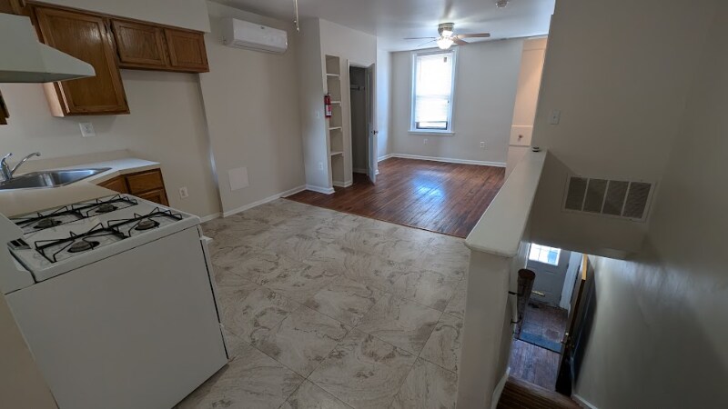 Building Photo - 2442 N 18th St