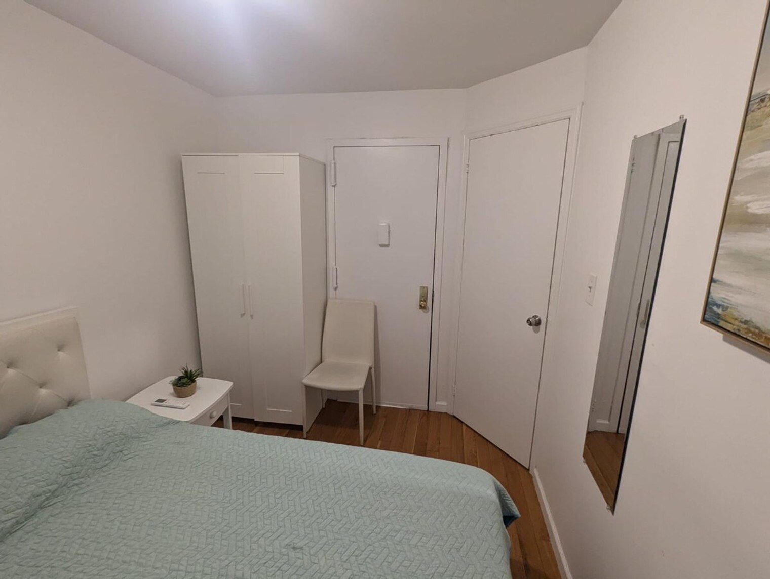 Building Photo - 304 E 34th St