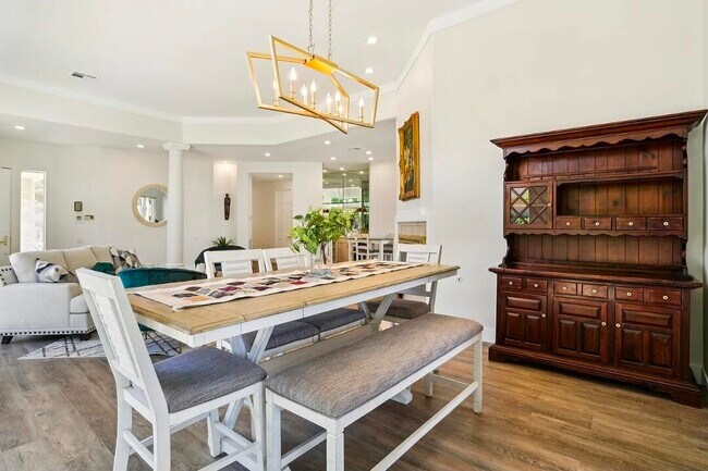 Building Photo - 75294 St Andrews Ct