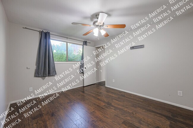 Building Photo - 8556 E Keim Dr