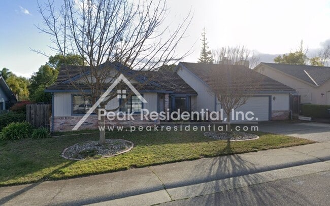 Primary Photo - Wonderful Orangevale 4bd/2ba Home with 2 C...