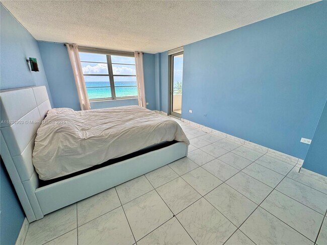 Building Photo - 5555 Collins Ave