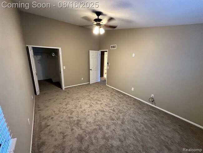 Building Photo - 39975 Crosswinds Rd