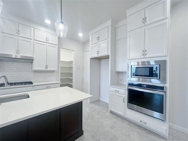 Building Photo - 17745 Sage Ln