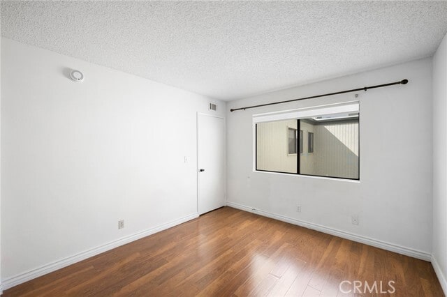 Building Photo - 10475 Newhome Ave