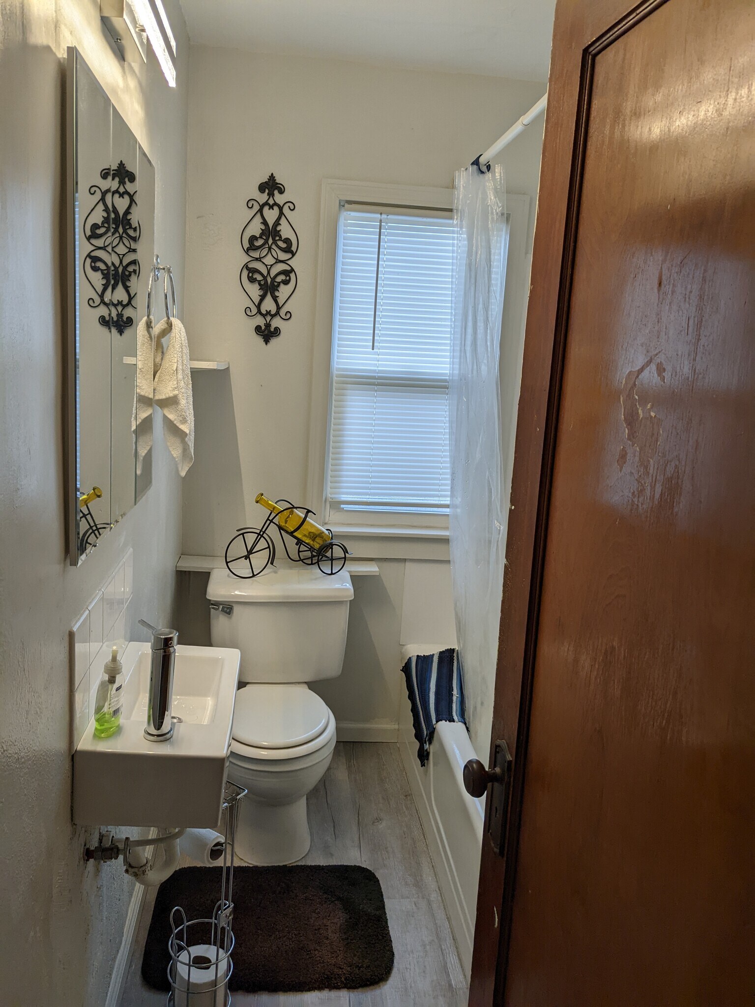 Bathroom - 6013 12th Ave