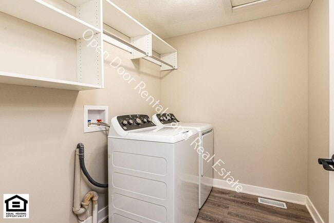 Building Photo - 4 bedroom home now available!