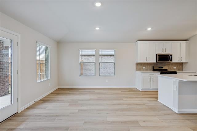 Building Photo - 2221 Horseshoe Ln