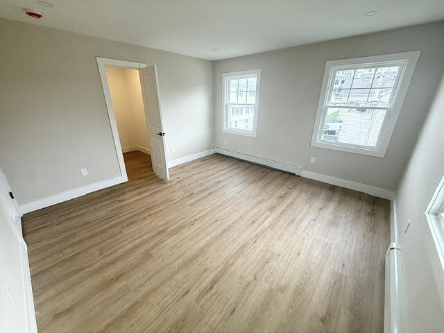 Building Photo - 32 Cos Cob Ave