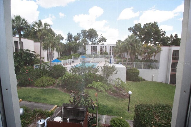 Building Photo - 522 Orange Dr