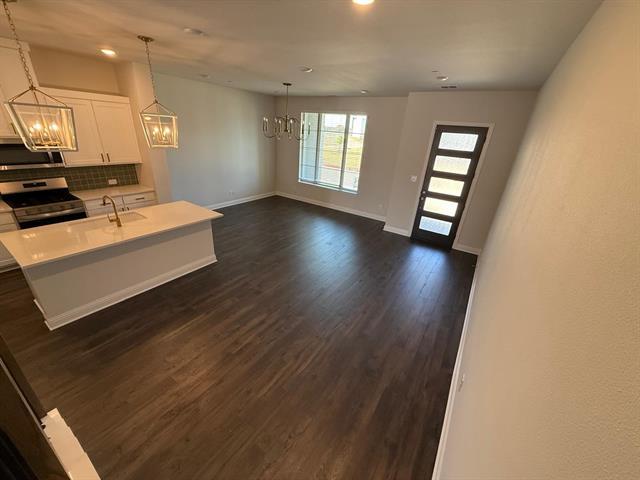 Building Photo - 2523 Huxley Mews