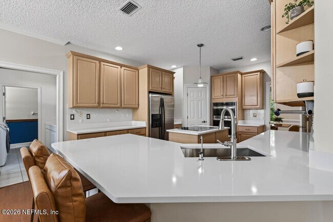 Building Photo - 413 River Birch Ln