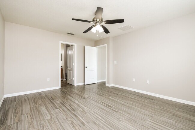 Building Photo - 4483 Baler Trails Dr