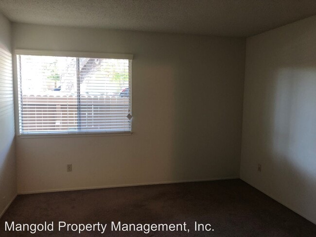 Building Photo - 210 Grove Acre Ave