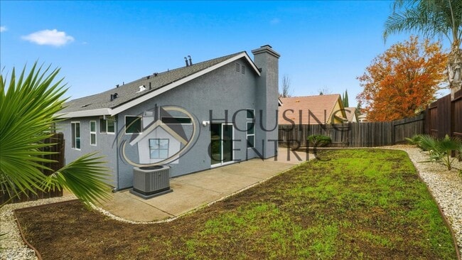 Building Photo - Stunning Single Story Fair Oaks Rental with Large Backyard in GREAT LOCATION!