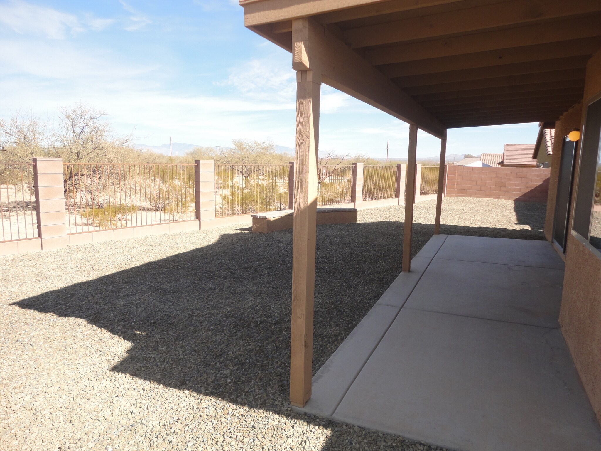 Building Photo - 684 W Echo Mesa Dr