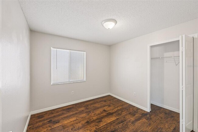 Building Photo - 1305 Flexford St