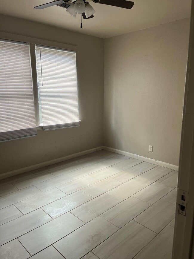 Building Photo - 720S 9th St