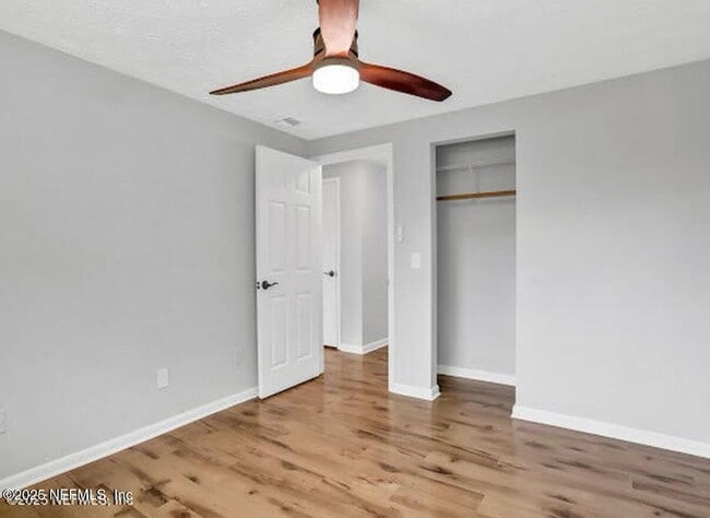 Building Photo - 1527 Monument Oaks Dr