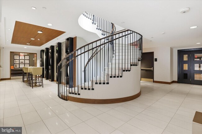 Building Photo - 631 D St NW