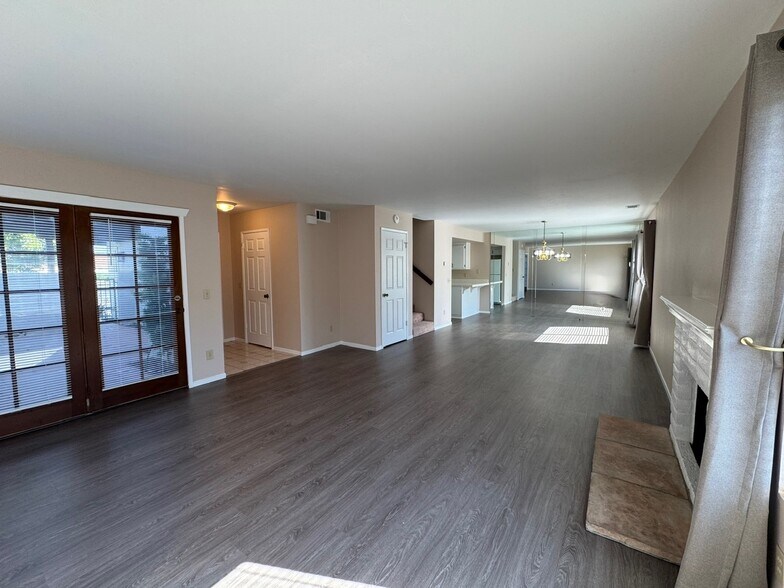 Building Photo - 1212 Jamie Loop