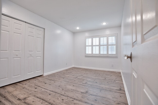 Building Photo - 1337 Berkeley St