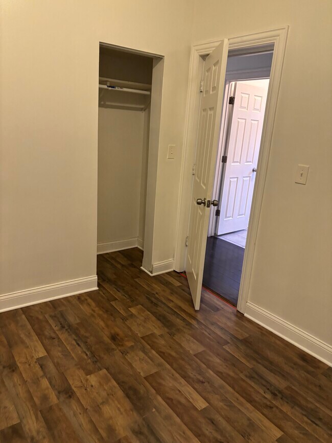 Building Photo - 6346 S Saint Lawrence Ave