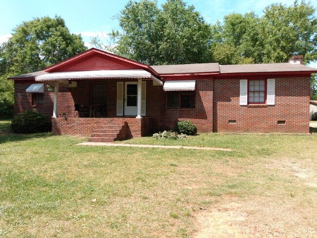 Primary Photo - 3254 Bypass 127