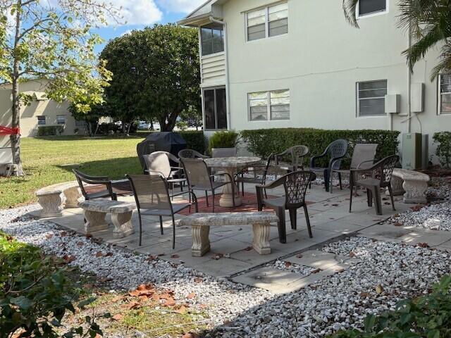 Building Photo - 51 Dorchester E