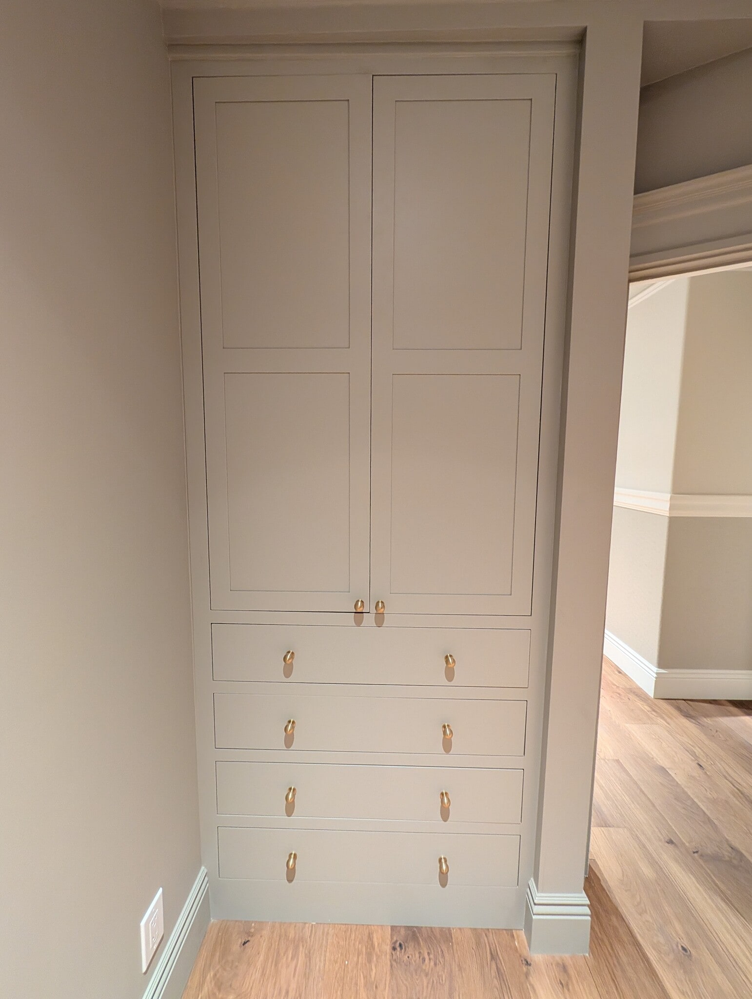 Front bedroom features built-in closets, in-ceiling sound system, and a massive bay window. - 328 Lexington St