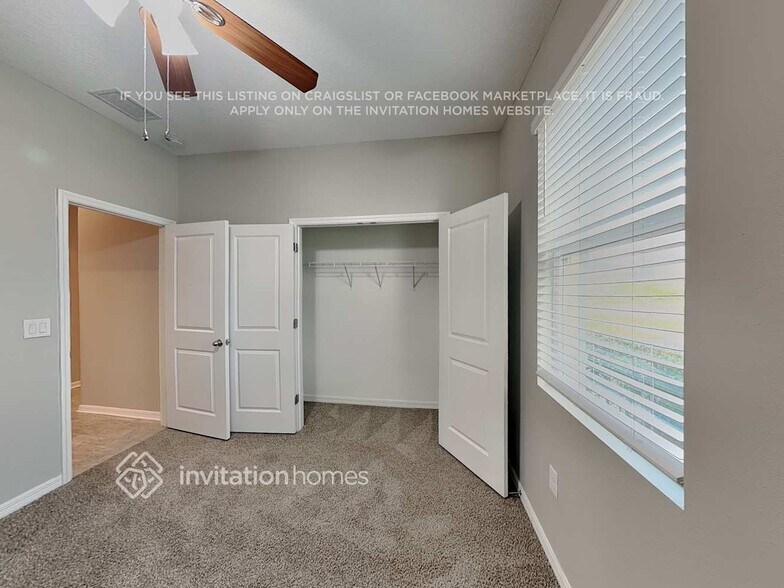 Building Photo - 11821 Cara Field Ave