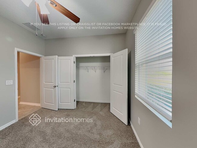 Building Photo - 11821 Cara Field Ave