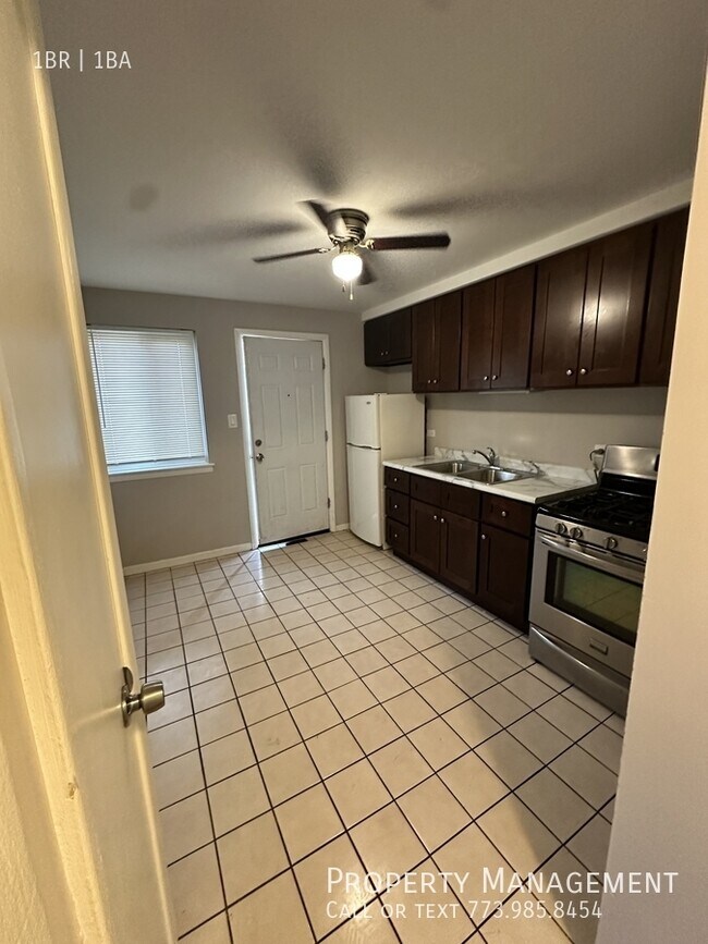 Building Photo - 2800 Burr Oak Ave